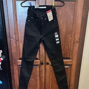 Levi's Black Skinny Jeans